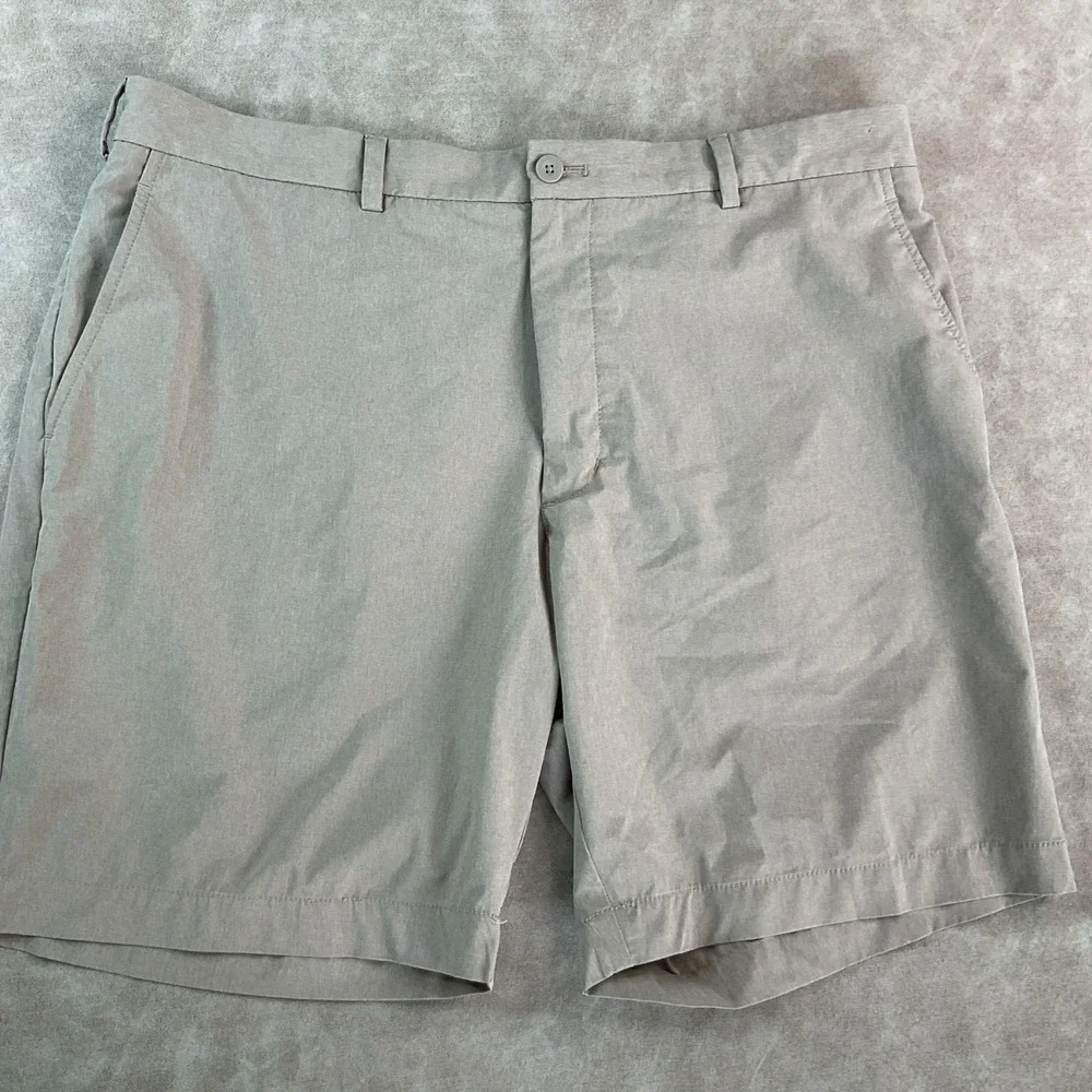 Vineyard Vines Breaker Shorts Men Sz 42B Performance Flat Front Beige Casual